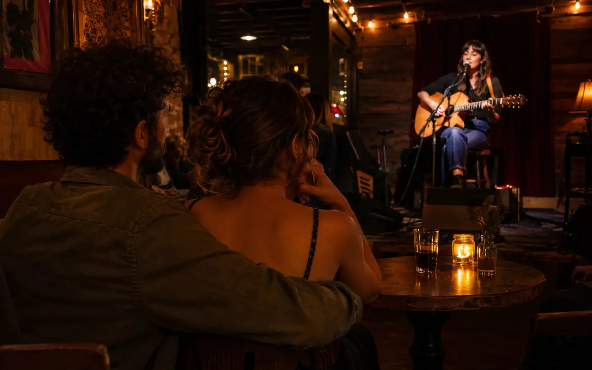 Live music corner option image