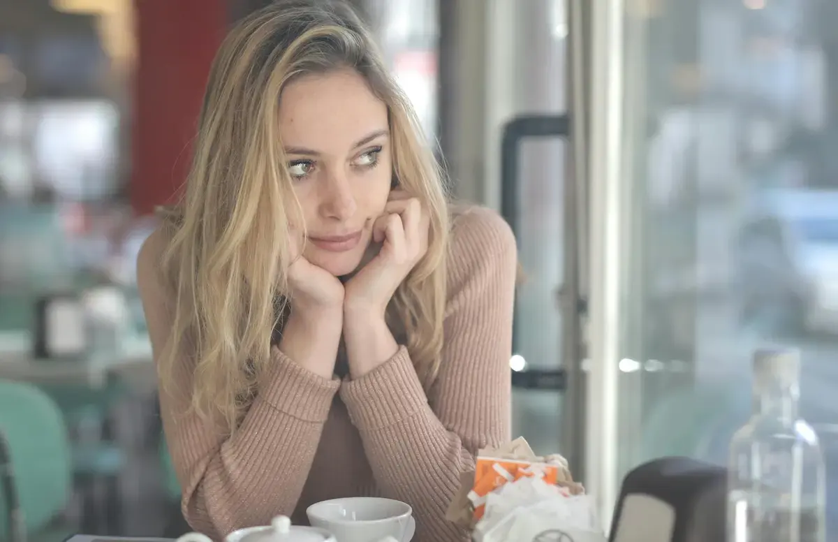 What Changes From Talking Stage to Dating: reflective moment when the connection is not moving forward